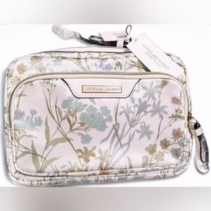 Nip VS luxury bridal bag sold out on vs limited ed ivory bouquet